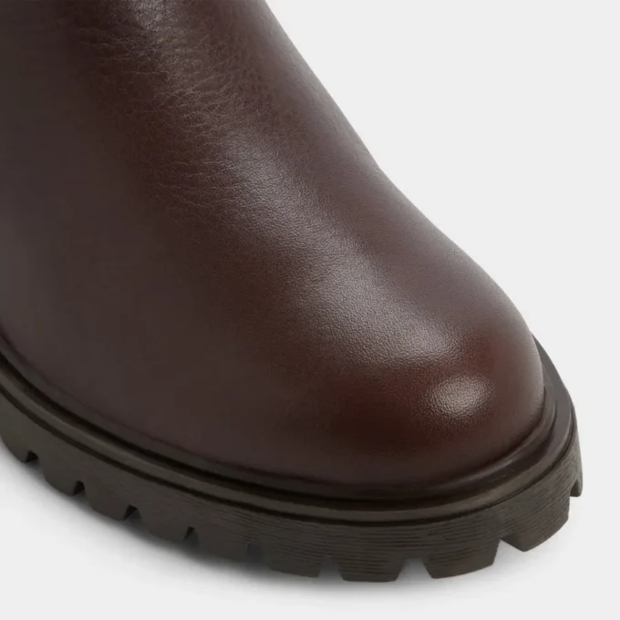 Adalitlan Chelsea boot, Lug sole