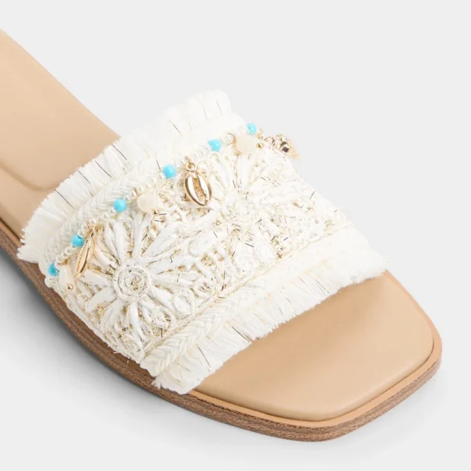 Aurana Slide sandal