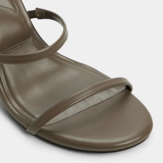 Avelinda Heeled mule