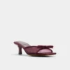 Begoniaa Heeled mule, Kitten heel