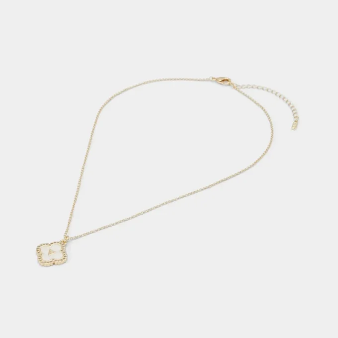 Broisa Necklace Broisa Necklace
