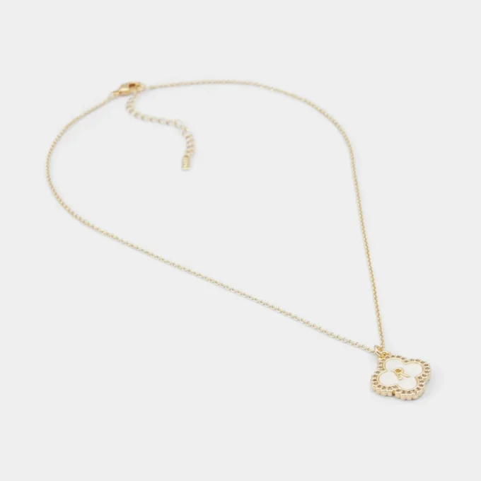 Broisa Necklace Broisa Necklace