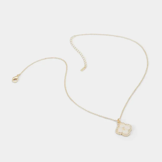 Broisa Necklace Broisa Necklace