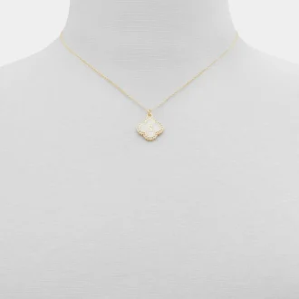 Broisa Necklace Broisa Necklace