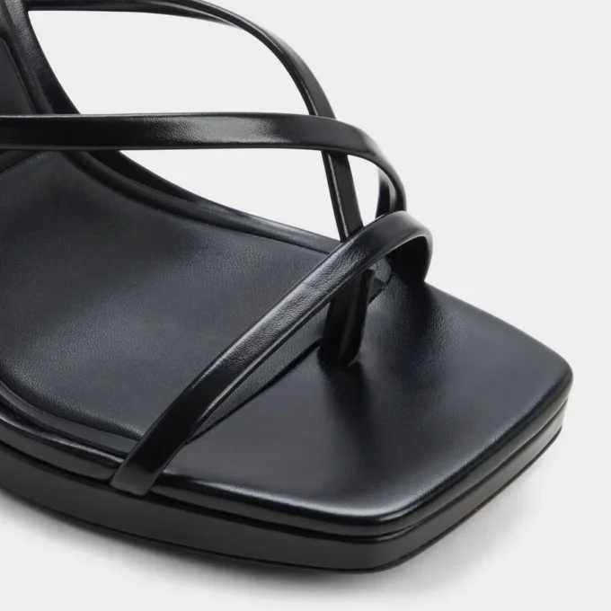 Cleadonn Strappy platform sandal