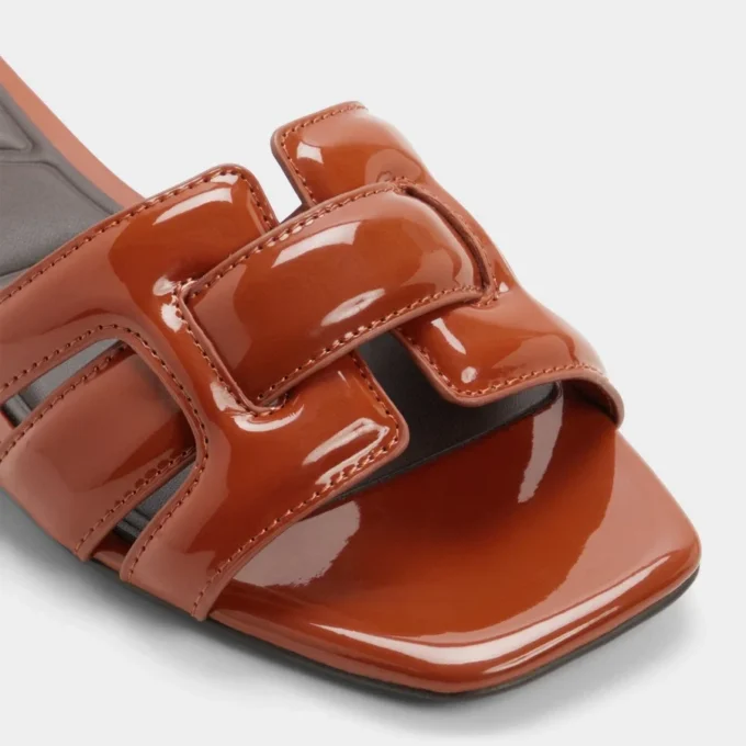 Elenaria Slide sandal
