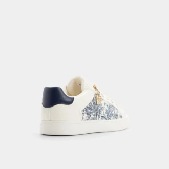 Elgata Sneaker, Cup sole