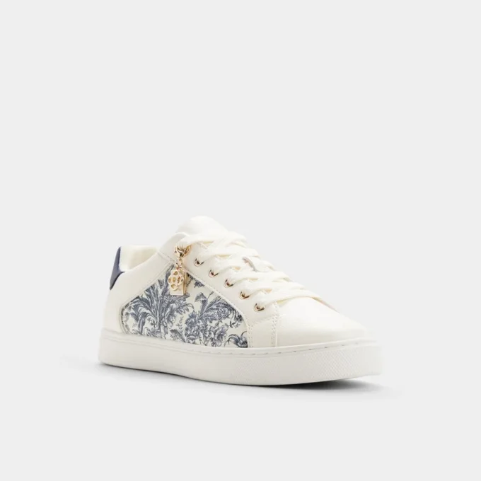 Elgata Sneaker, Cup sole