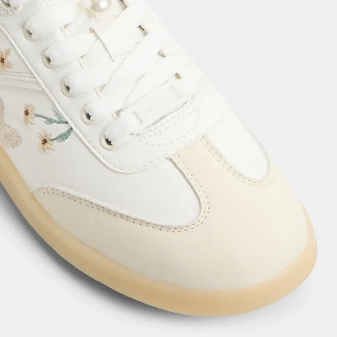 Erilg Sneaker, Cup sole