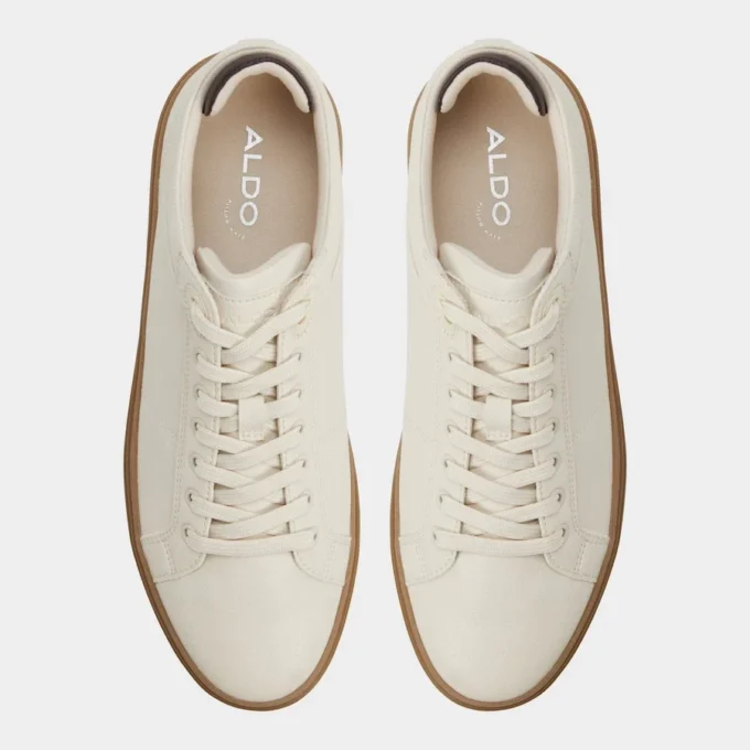 Finespec Low top sneaker, Cup sole