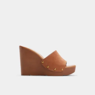 Grounded Wedge sandal, Wedge heel