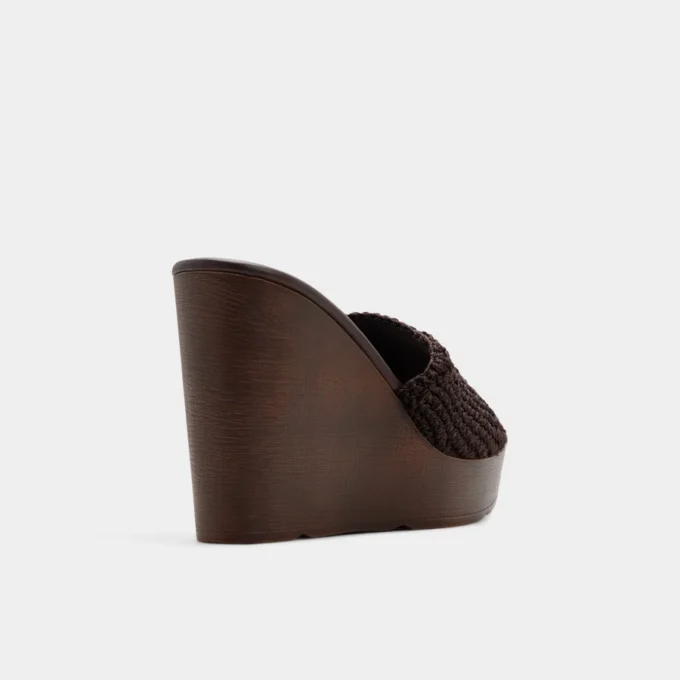 Grounded Wedge sandal, Wedge heel