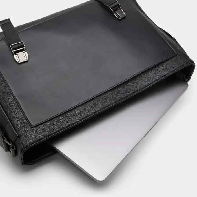 Lewiee Messenger bag