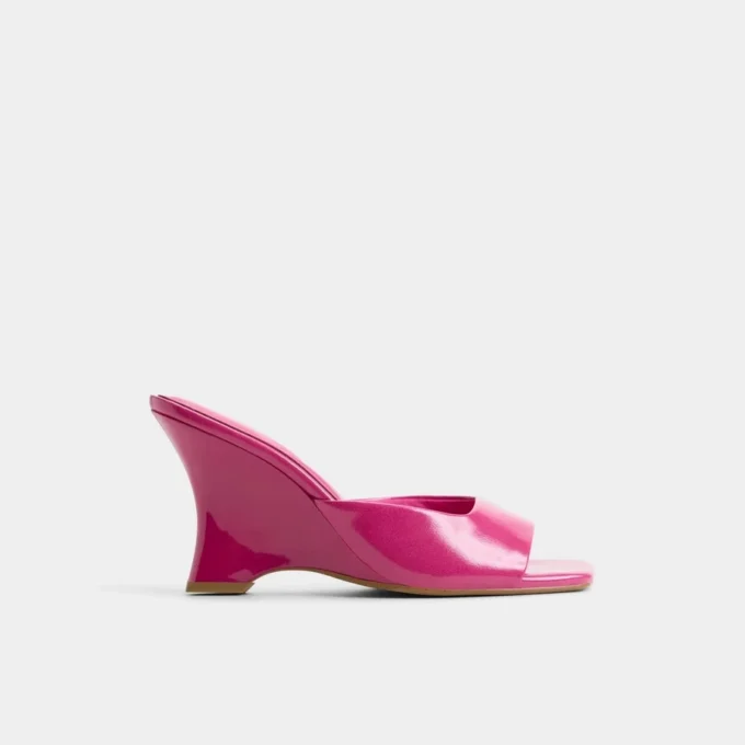 Luminae Wedge sandal, Wedge heel