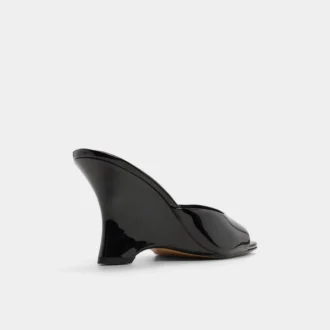 Luminae Wedge sandal, Wedge heel
