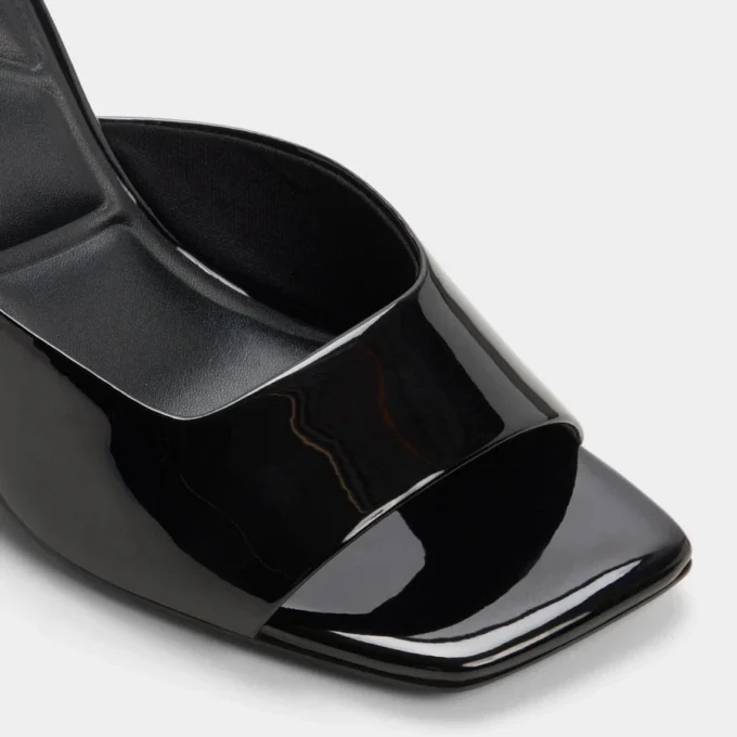Luminae Wedge sandal, Wedge heel