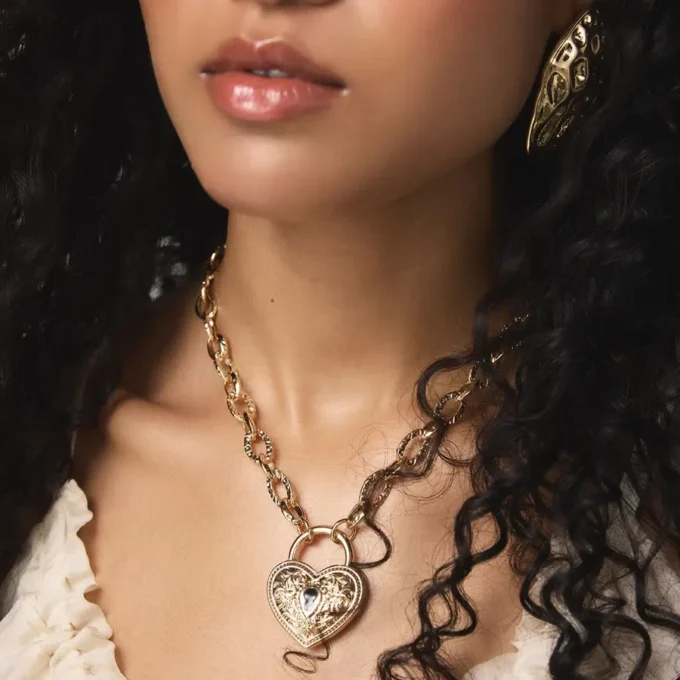 Luvella Necklace Luvella Necklace