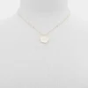 Magnollia Pendant necklace