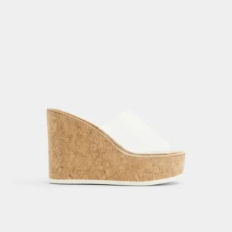 Midsommar Wedge sandal, Wedge heel
