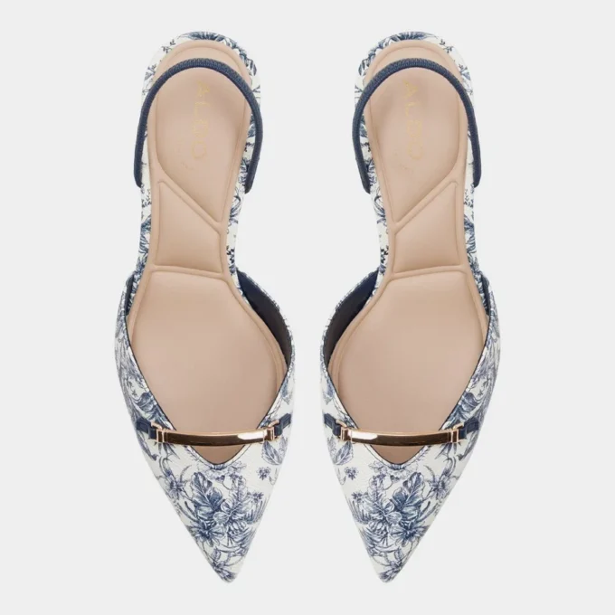 Nailah Slingback heel, Kitten heel