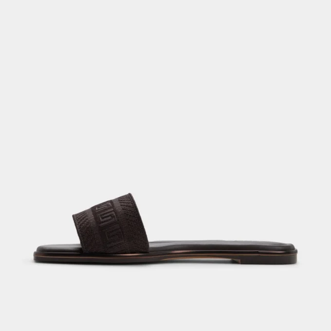 Oceania Slide sandal