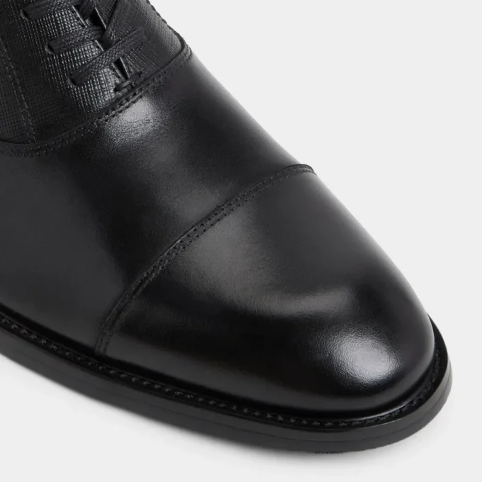 Reece Oxford shoe