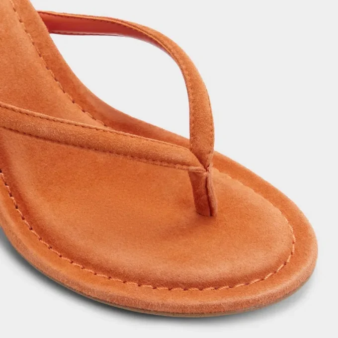 Skipp Heeled thong sandal