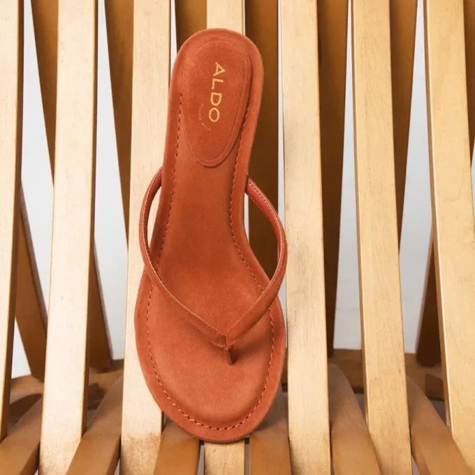 Skipp Heeled thong sandal