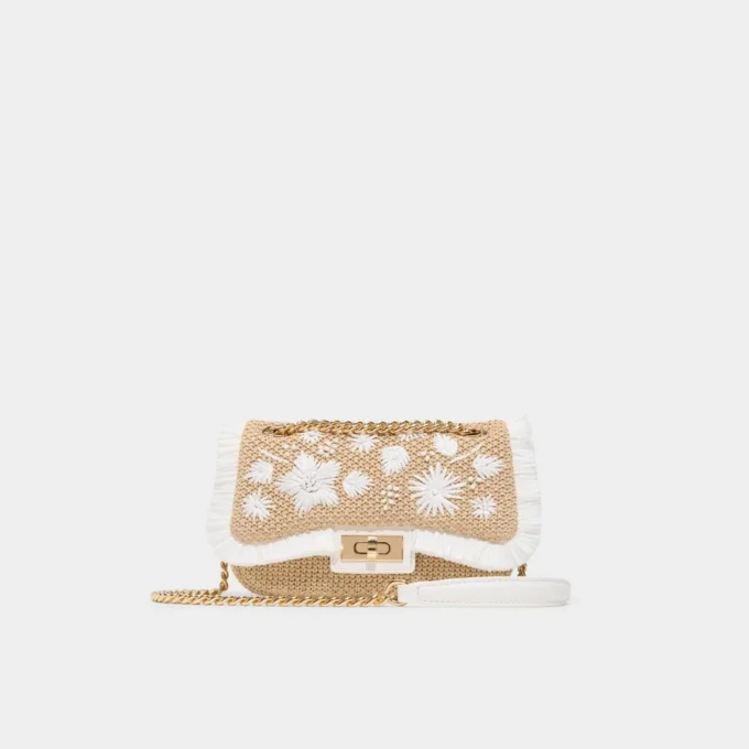 Thalyaa Crossbody bag