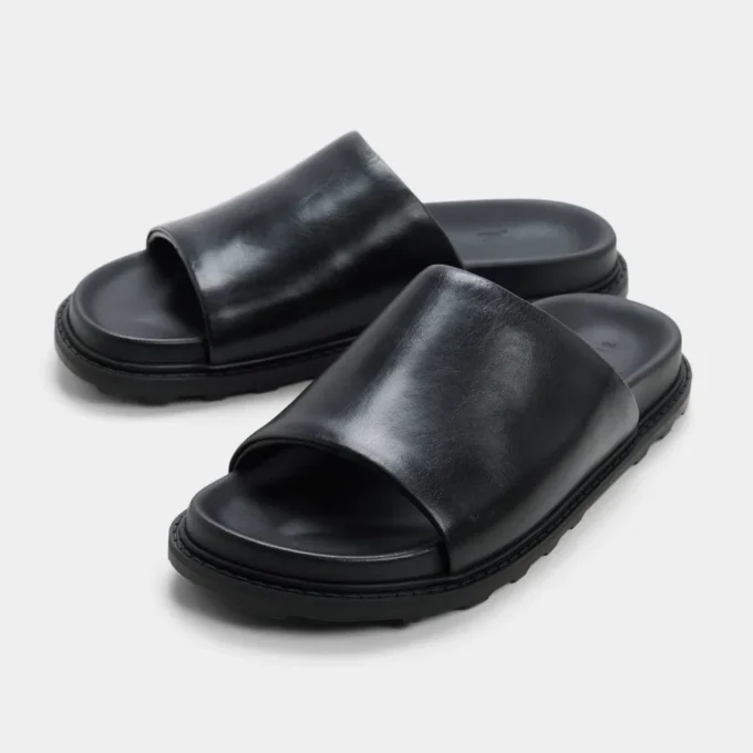Theon Slide sandal