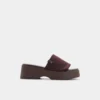 Yassu Wedge sandal, Platform