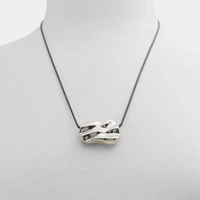 Zayna Necklace